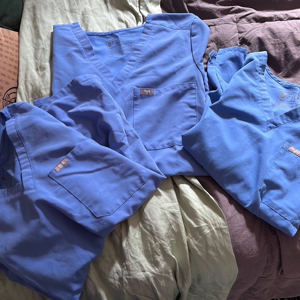 Ceil blue figs scrub tops